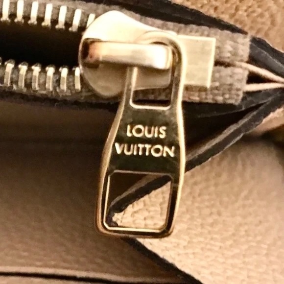 Louis Vuitton Empreinte Monogram Clemence Beige Wallet - Picture 7 of 9